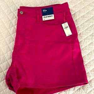 Women’s Old Navy shorts. Hot pink. Size 16.
